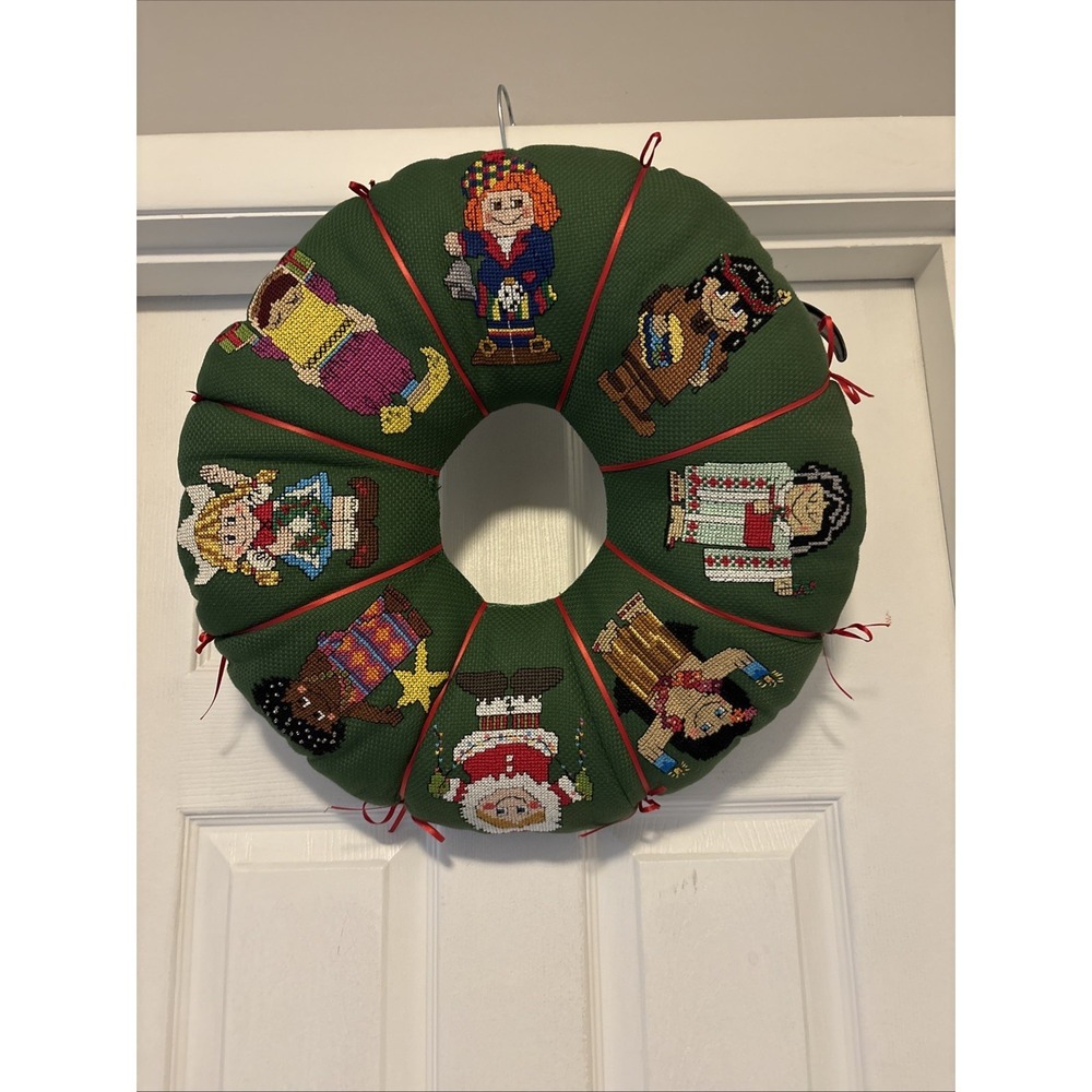 Vtg 80's Cross Stitch Wreath Children In Folk Costumes Cultural Green Stuffed